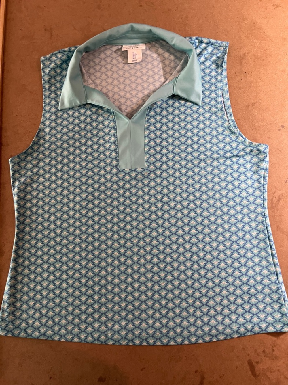Sigrid Olsen Golf & Tennis light blue and aqua seashell like print. Size L